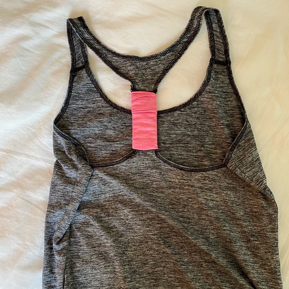 Workout tank top - Picture 2 of 2